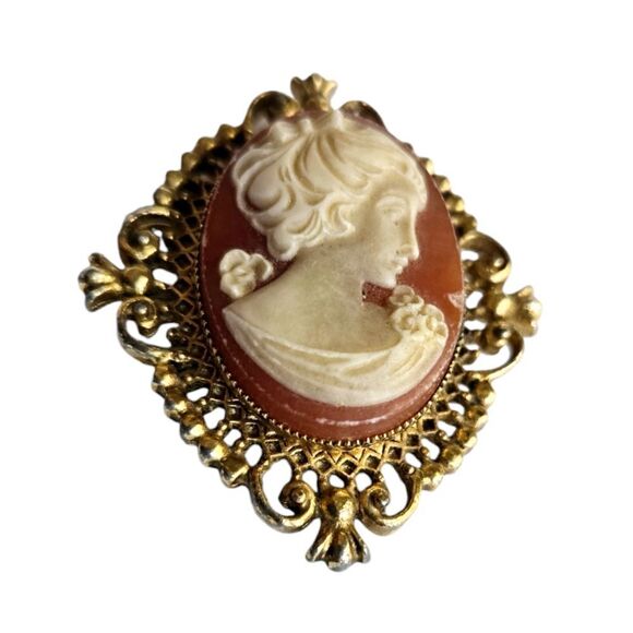 Vintage Avon Perfume Cameo Gold Tone Locket Brooch 2" Pin Empty - Picture 4 of 8